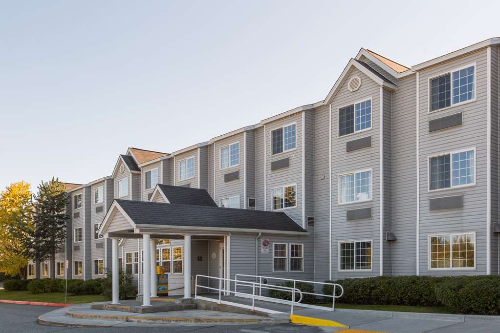 Baymont Inn & Suites By Wyndham Anchorage Airport Buitenkant foto