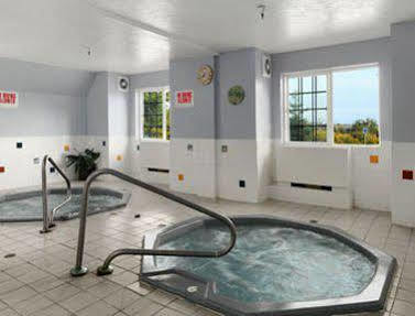 Baymont Inn & Suites By Wyndham Anchorage Airport Buitenkant foto